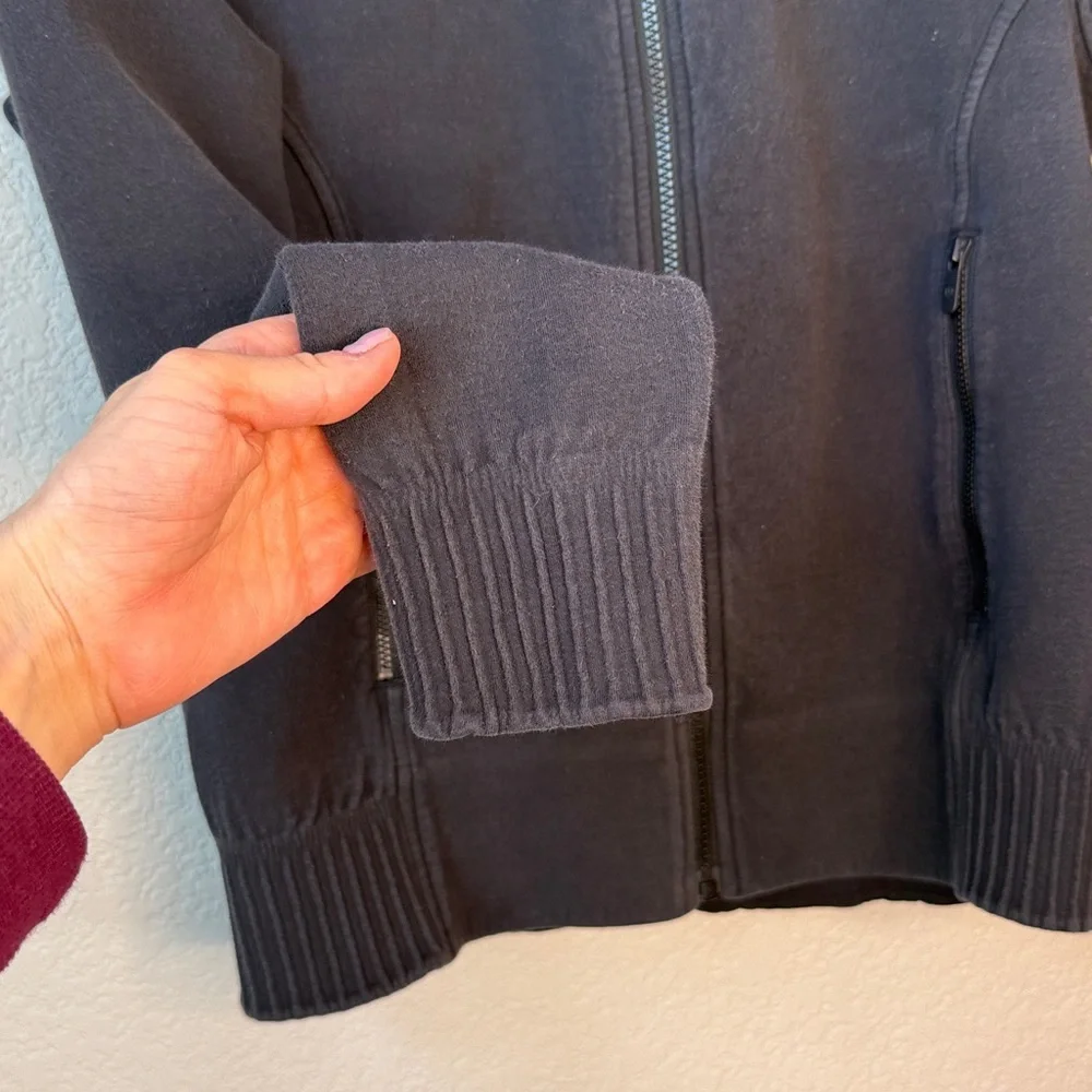 Lululemon Zip-Up Jacket Fitted Black size 8 Medium - Picture 3 of 11